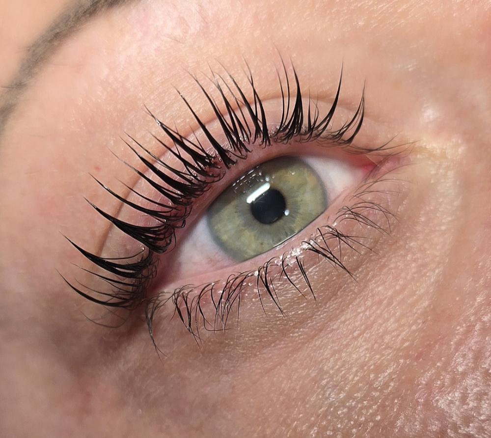 Lash Lift With Tint 🩶
