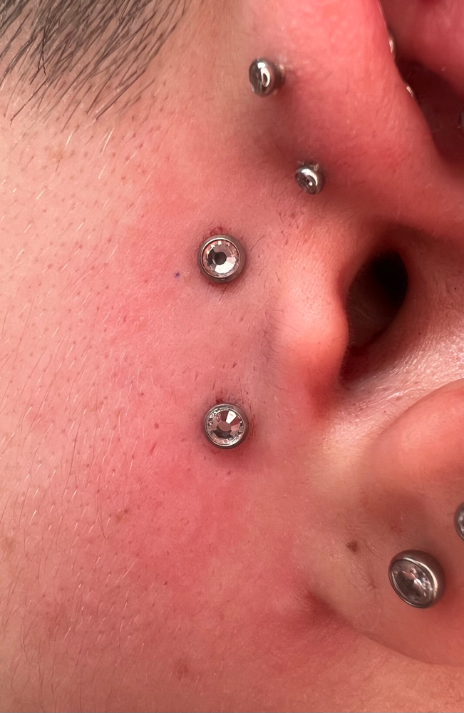 Surface Tragus