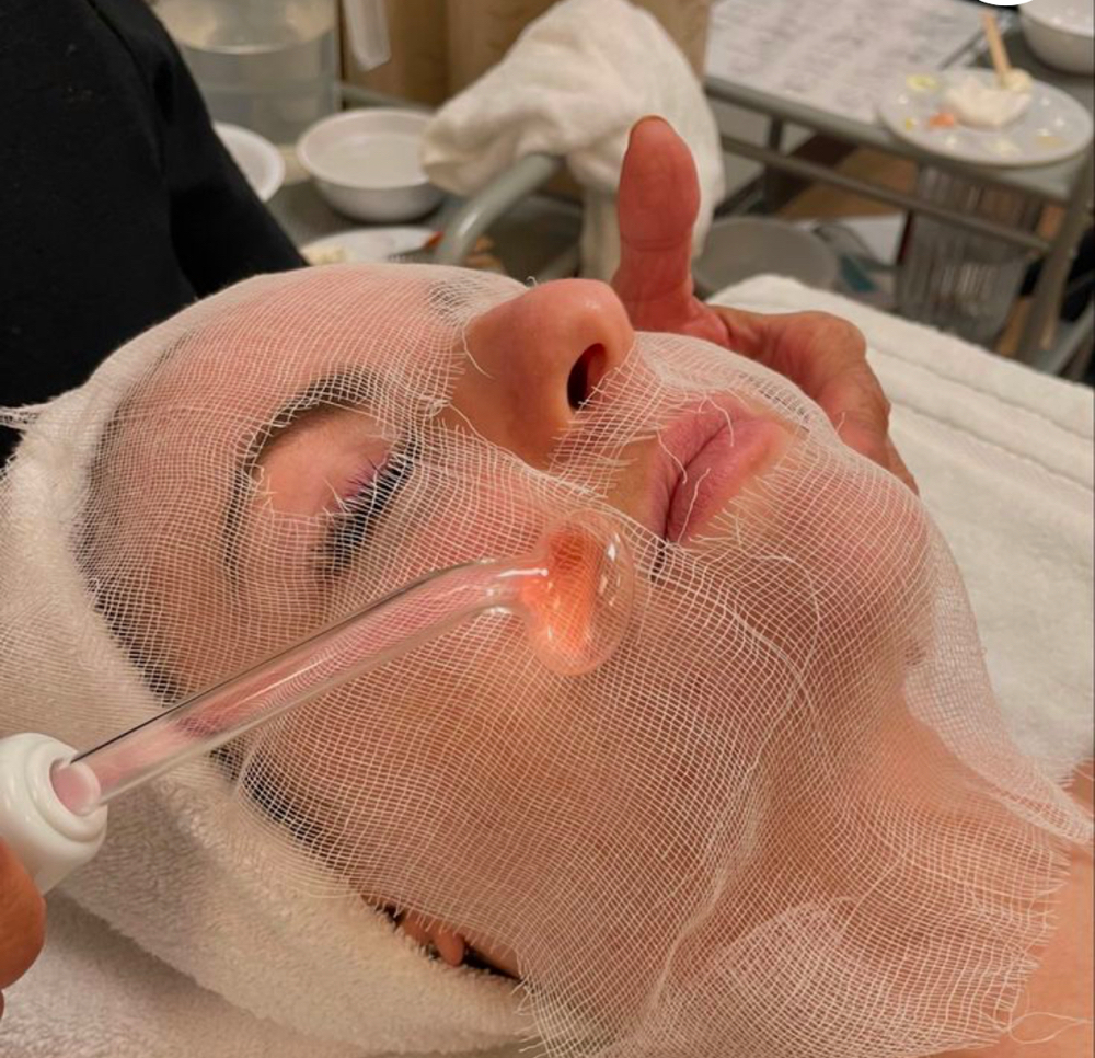Led light therapy