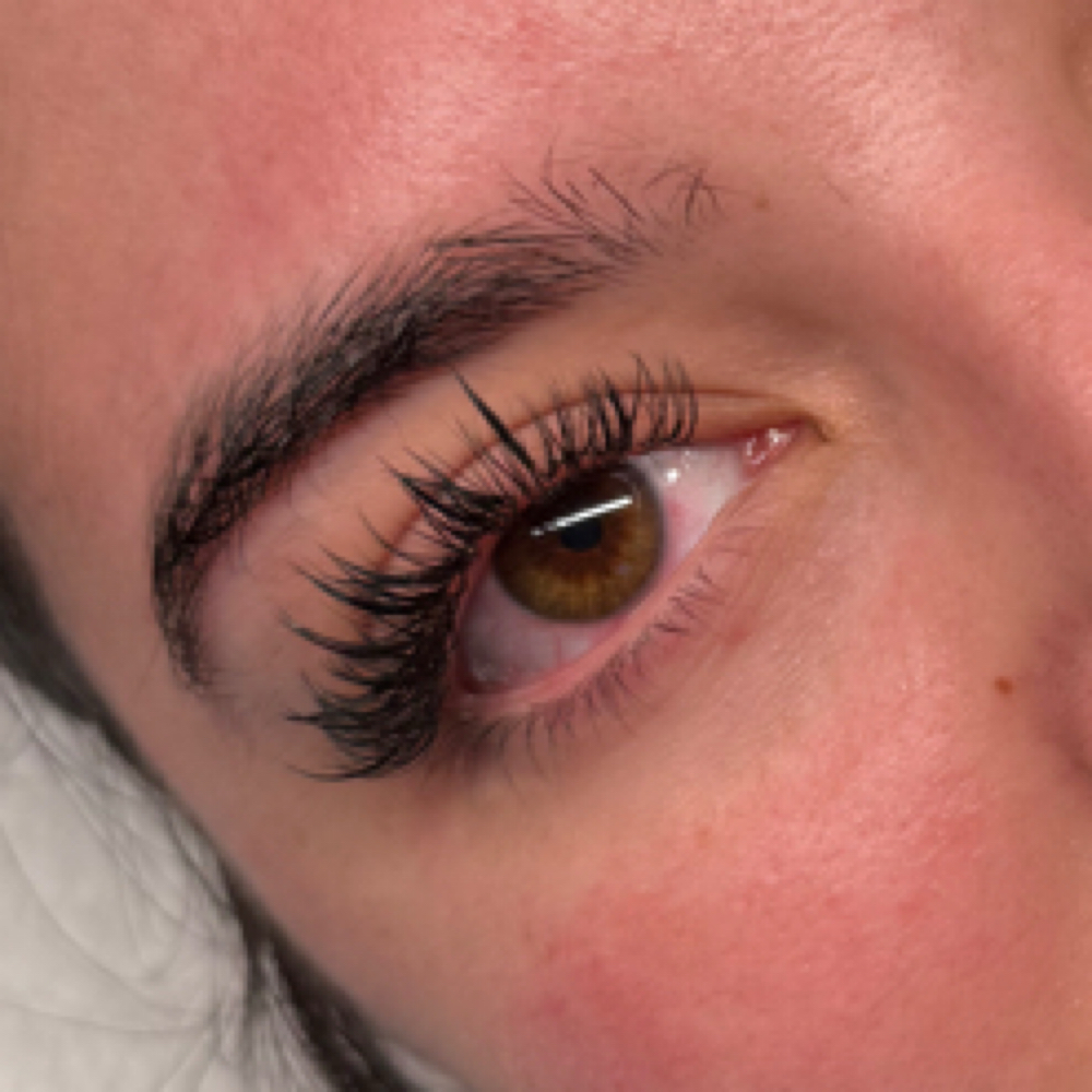 Hybrid / Wet & Wispy Fullset at Esthetics By My in Westport, MA