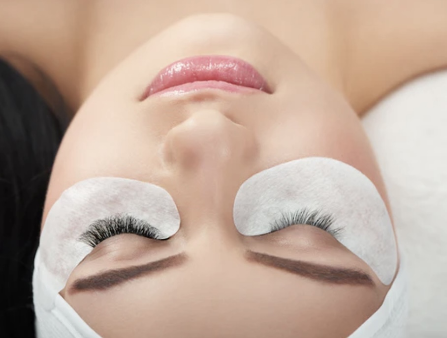 Eyelash Removal