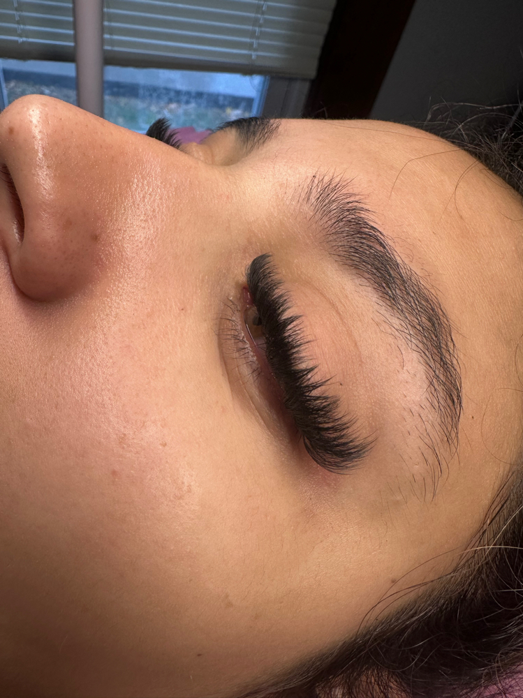 Volume Lash Set at Karebear’s Beauty in Hiawatha, IA