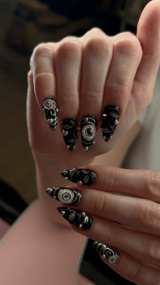 Deluxe Extreme Nail Art