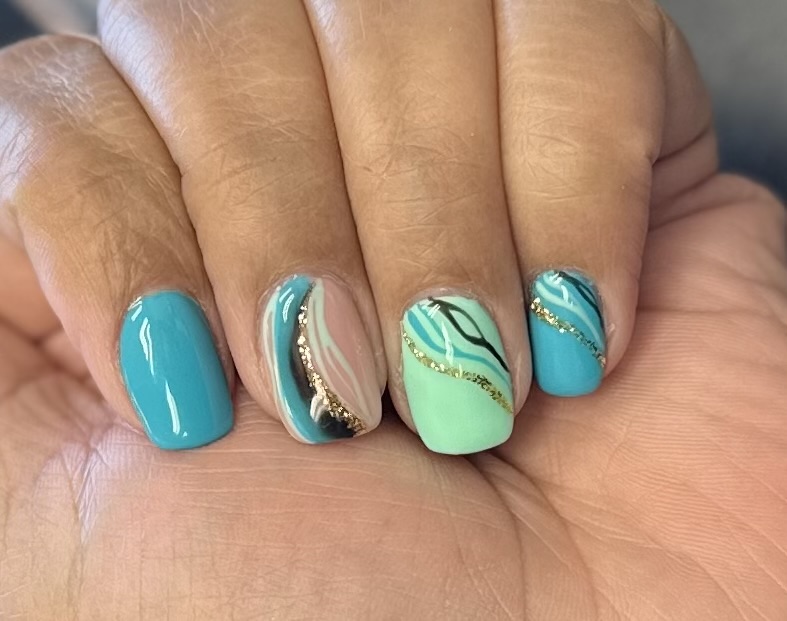 Shellac Mani