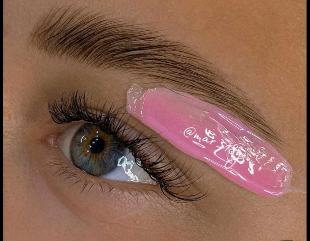 Brow Wax at Plump Baddie in Springfield, OR