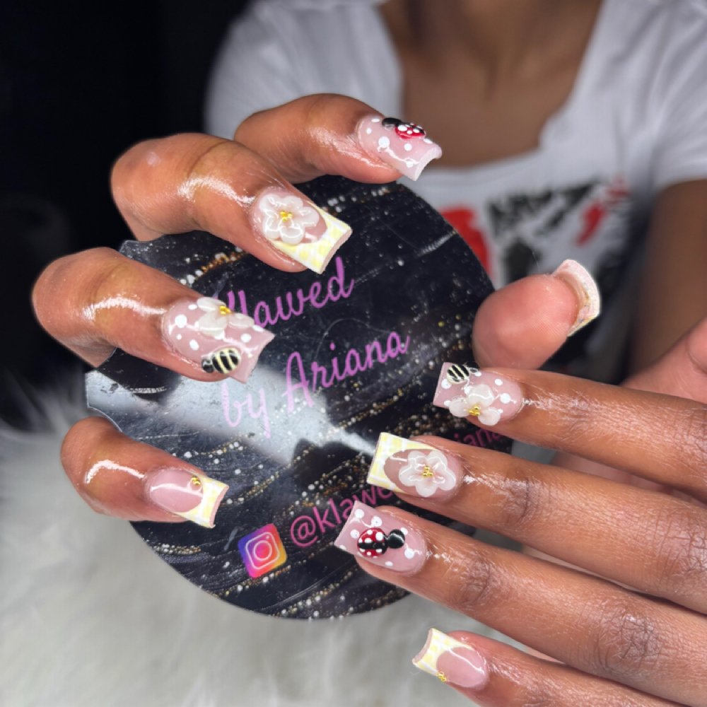Short Inspo Recreation set Tier 2 at Klawed By Ariana in Oak Park, IL
