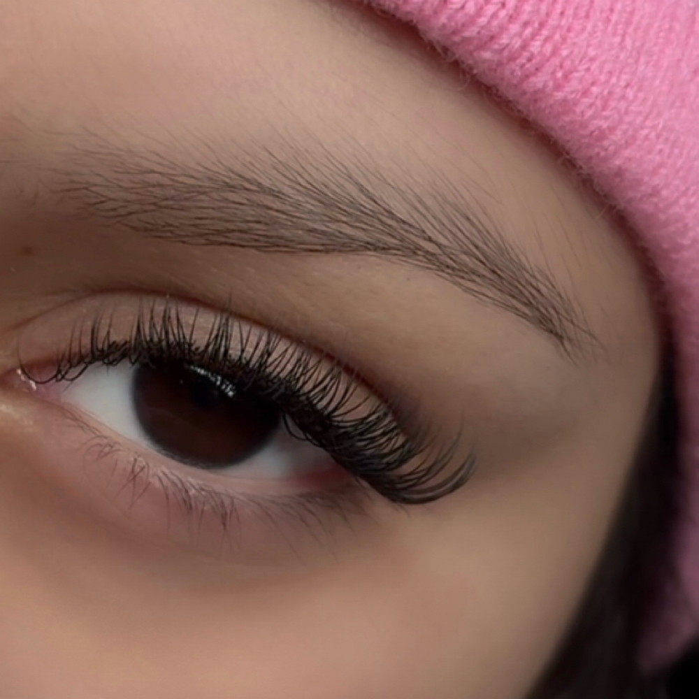 Classic Set at Jay Lashes in Brooklyn, NY