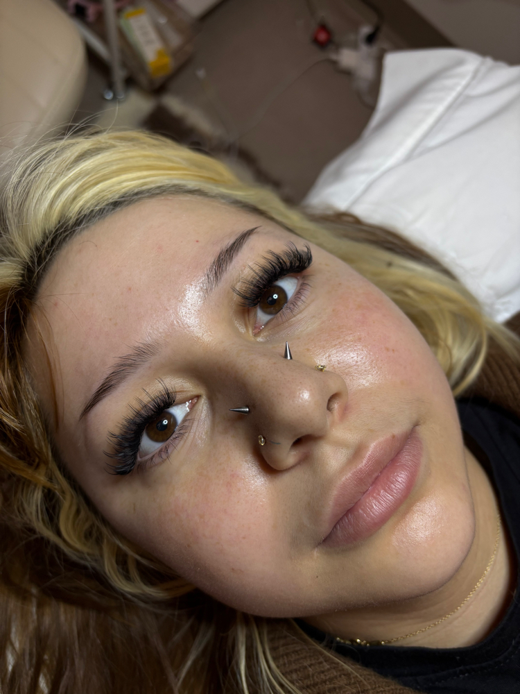 Volume/Wispy Full Set