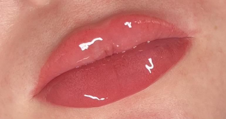 Lip Blushing