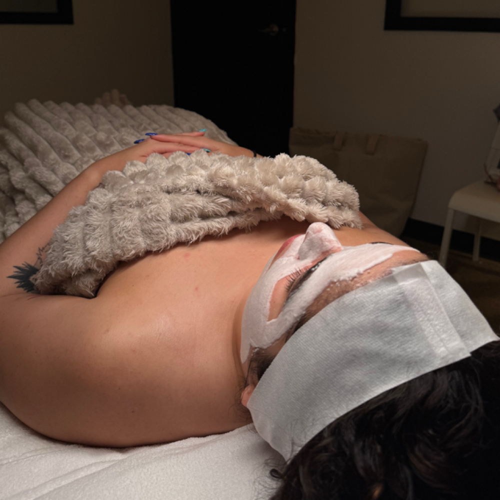 ESB Signature Facial ⊹♡ at Elara Skin Bar in Carolina, PR