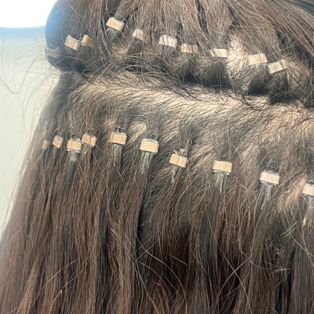 Retiro De Extensiones at RoxyStudioATX & MIAVERSACEACADEMY in Austin, TX