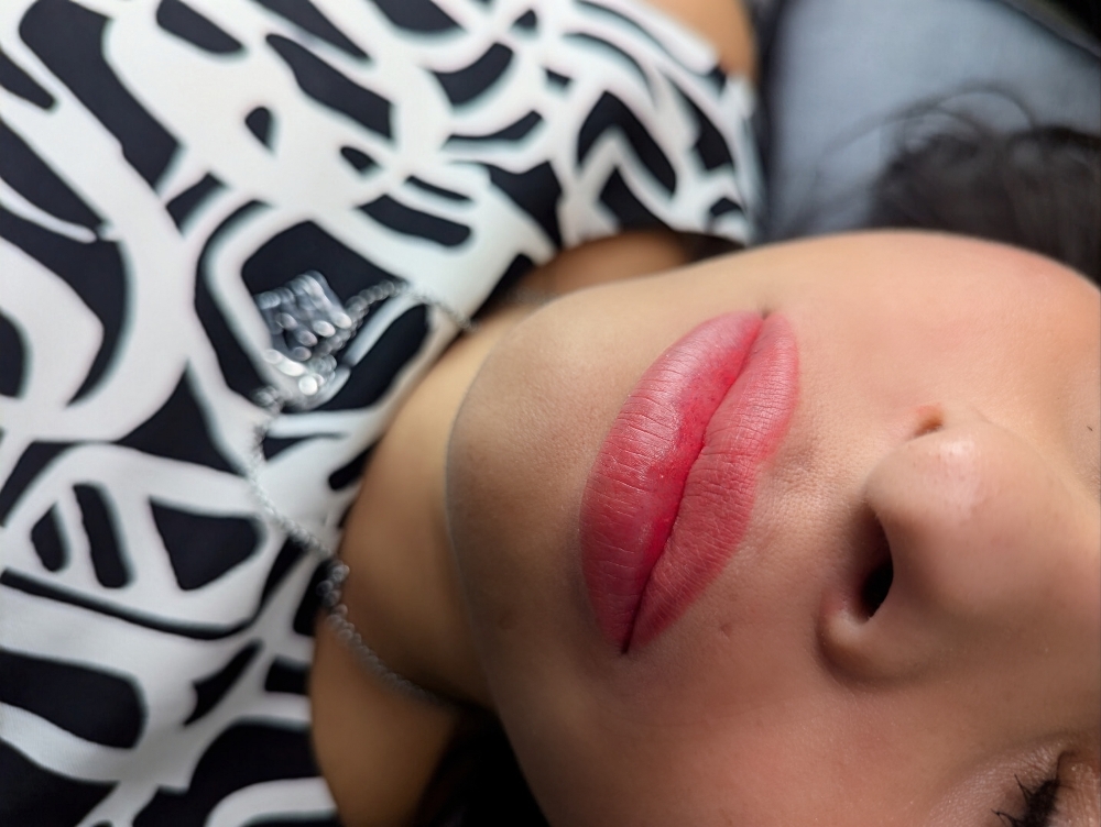 Lip Blush /Lip Neutralization