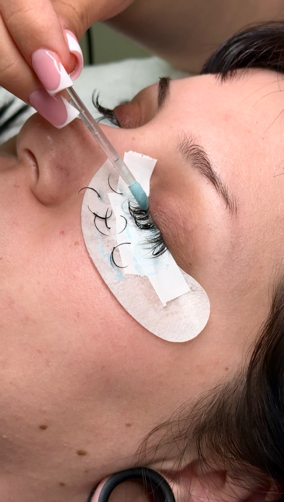 Eyelash Extension Removal