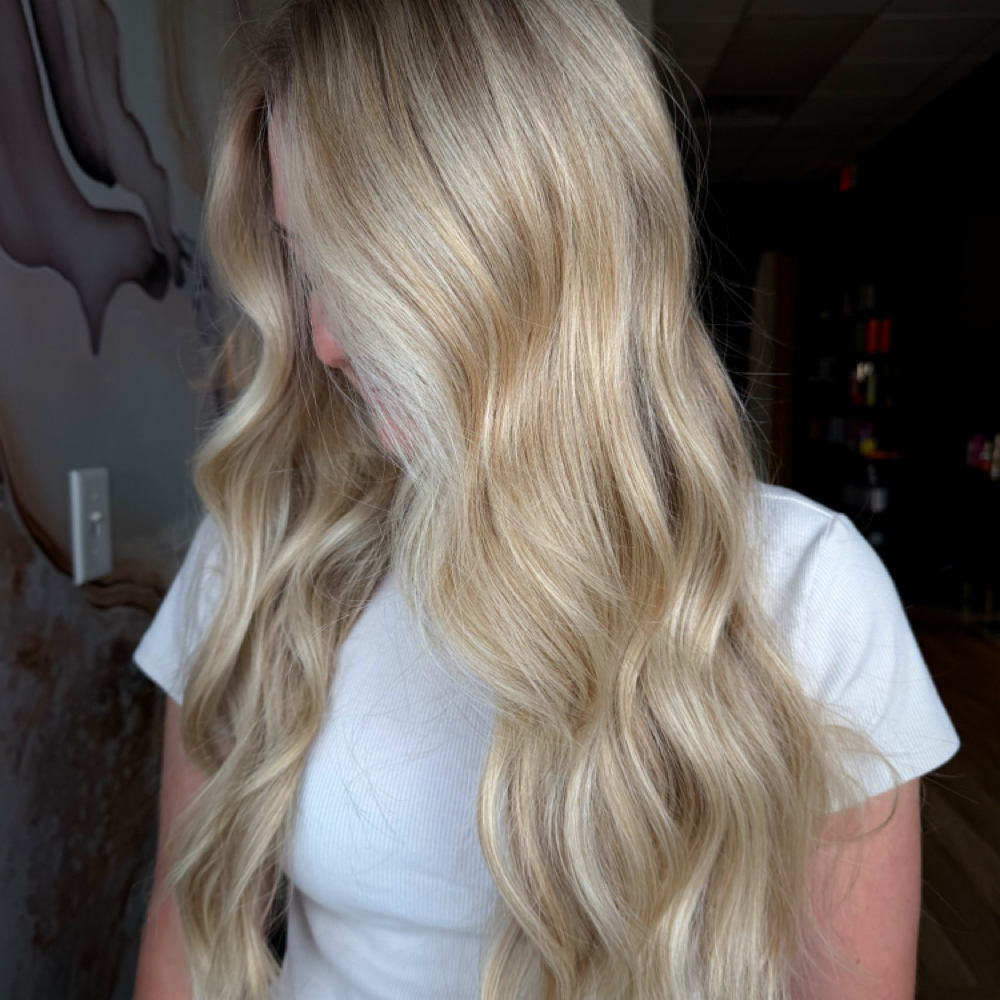 PARTIAL HEAD CUSTOM LIGHTENING at Grace Sieck in Lubbock, TX