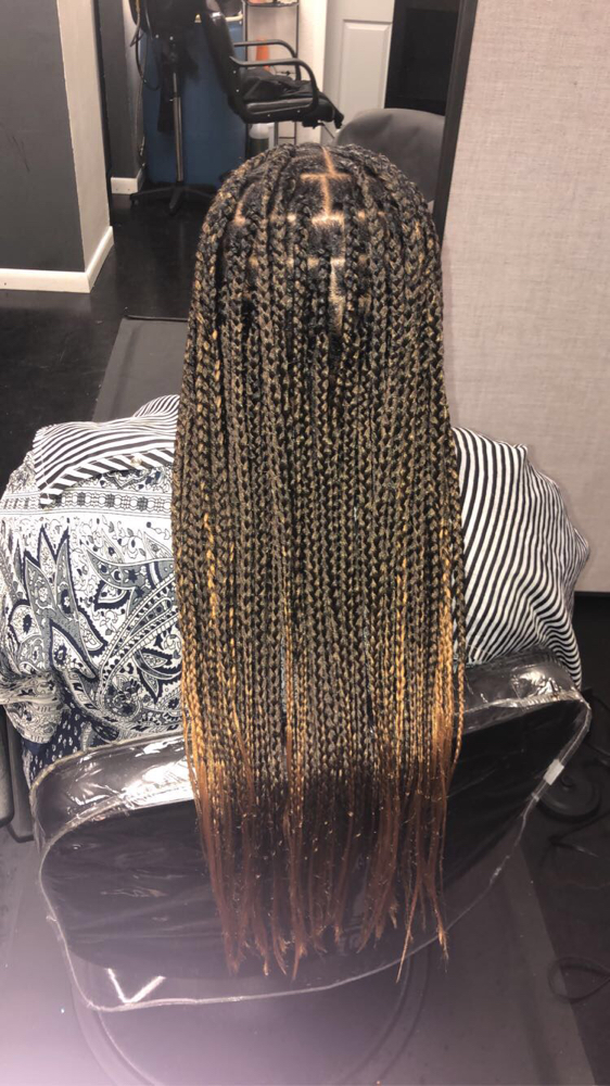 Med Mid Length Knotless Box Braids