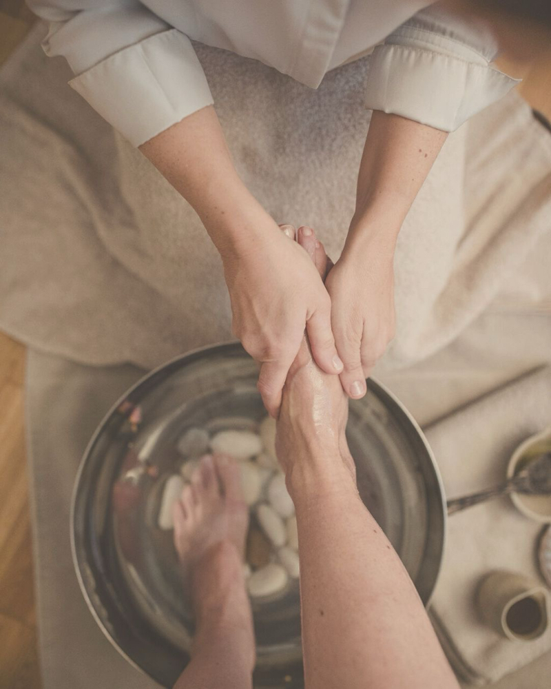 Deluxe Gel Pedicure