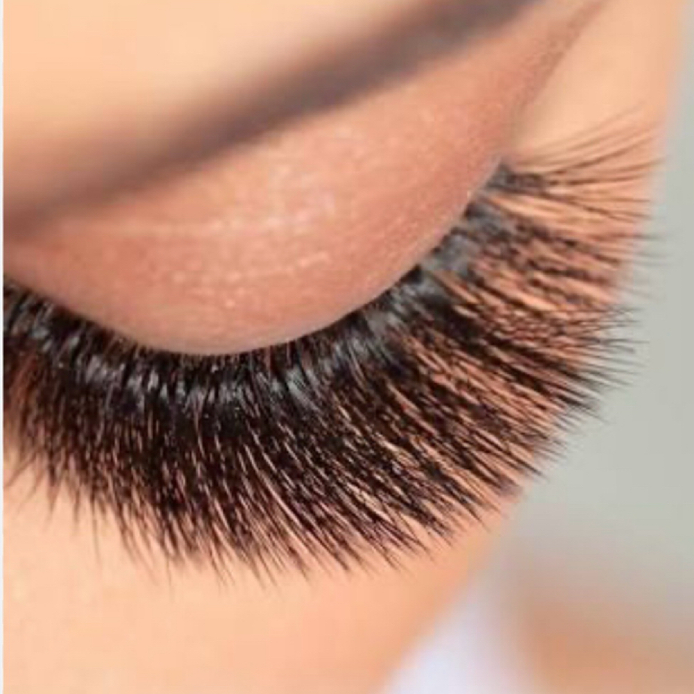 LED Lash Set at Lush Lash By Carolyn in Newtown, PA