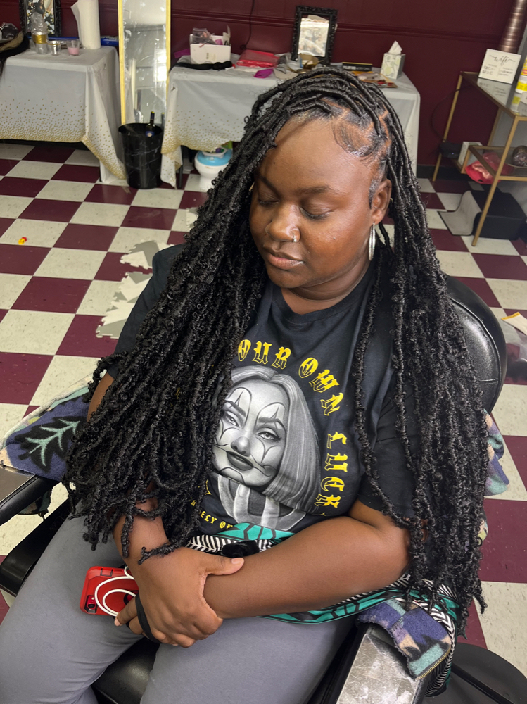 Medium Distressed  Locs