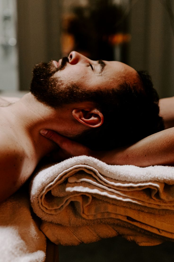 THE EXECUTIVE (Men's Facial)