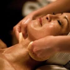 90 Min Customized Facial