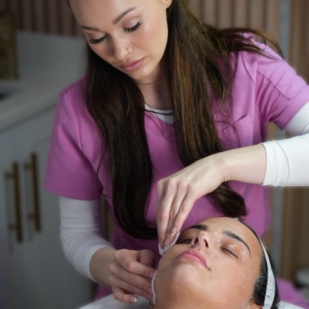 Custom Facial Treatment at 🤍pSb Luxe Beauty🤍 in Tottenville, NY