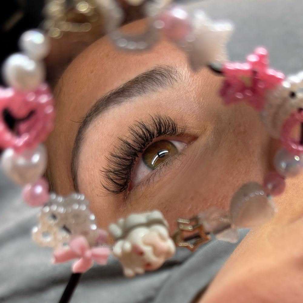 Lash extension refill at Bunny Beauty in Tampa, FL