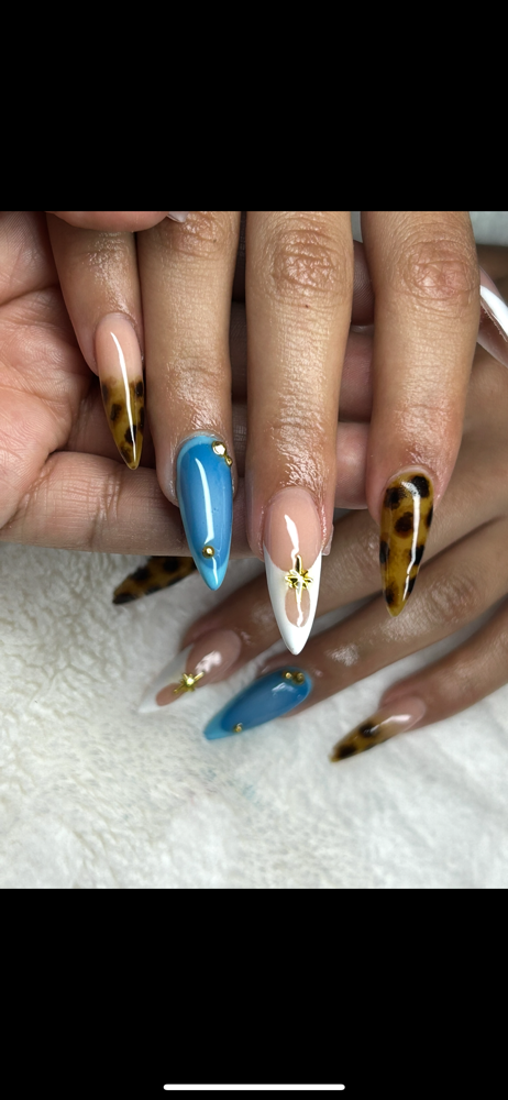 Nail Art and Gems