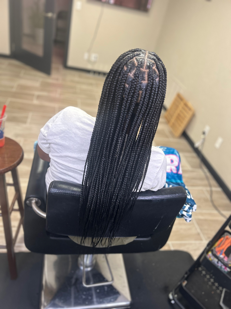 Medium Large Knotless