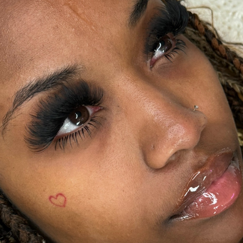 Weekly Touch Up at Poised Beauty Co. in Kansas City, KS