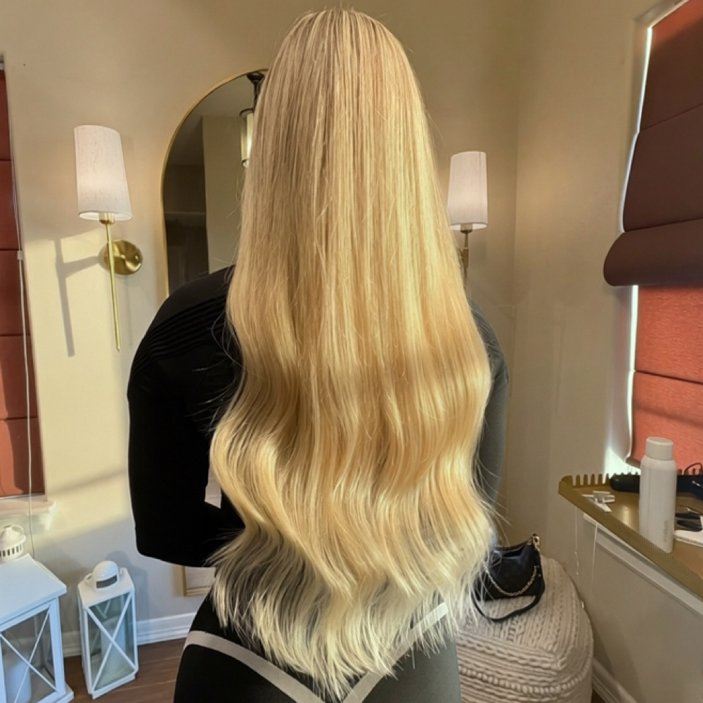 Highlights at Sammi Love Bleach Studio in Mcallen, TX