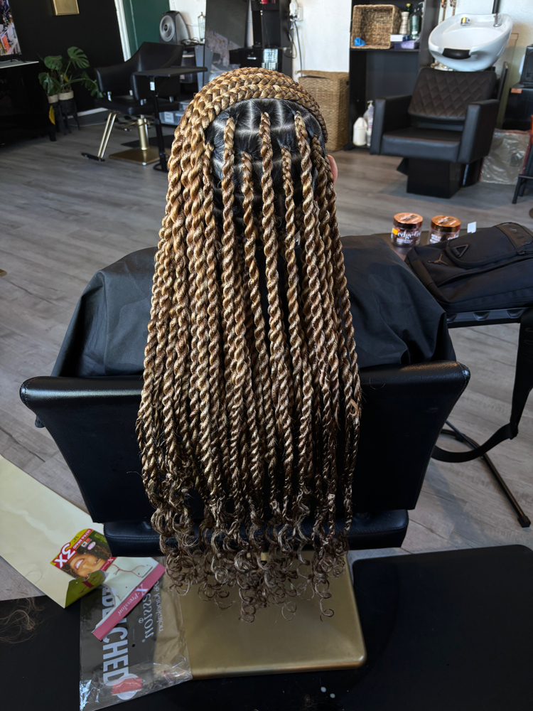 Medium Knotless Twist W/tribal