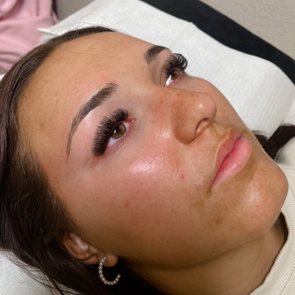 Volume Lash Extensions