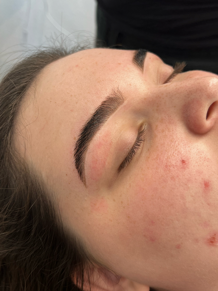 Brow Tinting