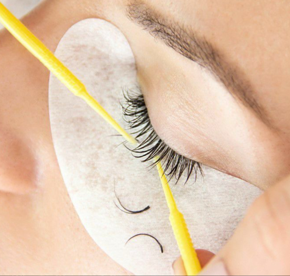 Lash Removal