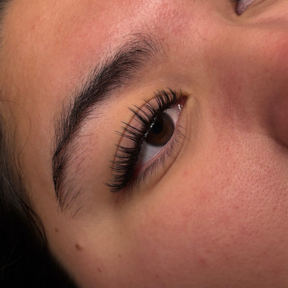 Classic Wet Look Full Set at Butterflyywinks Lash Studio in Brownsville, TX