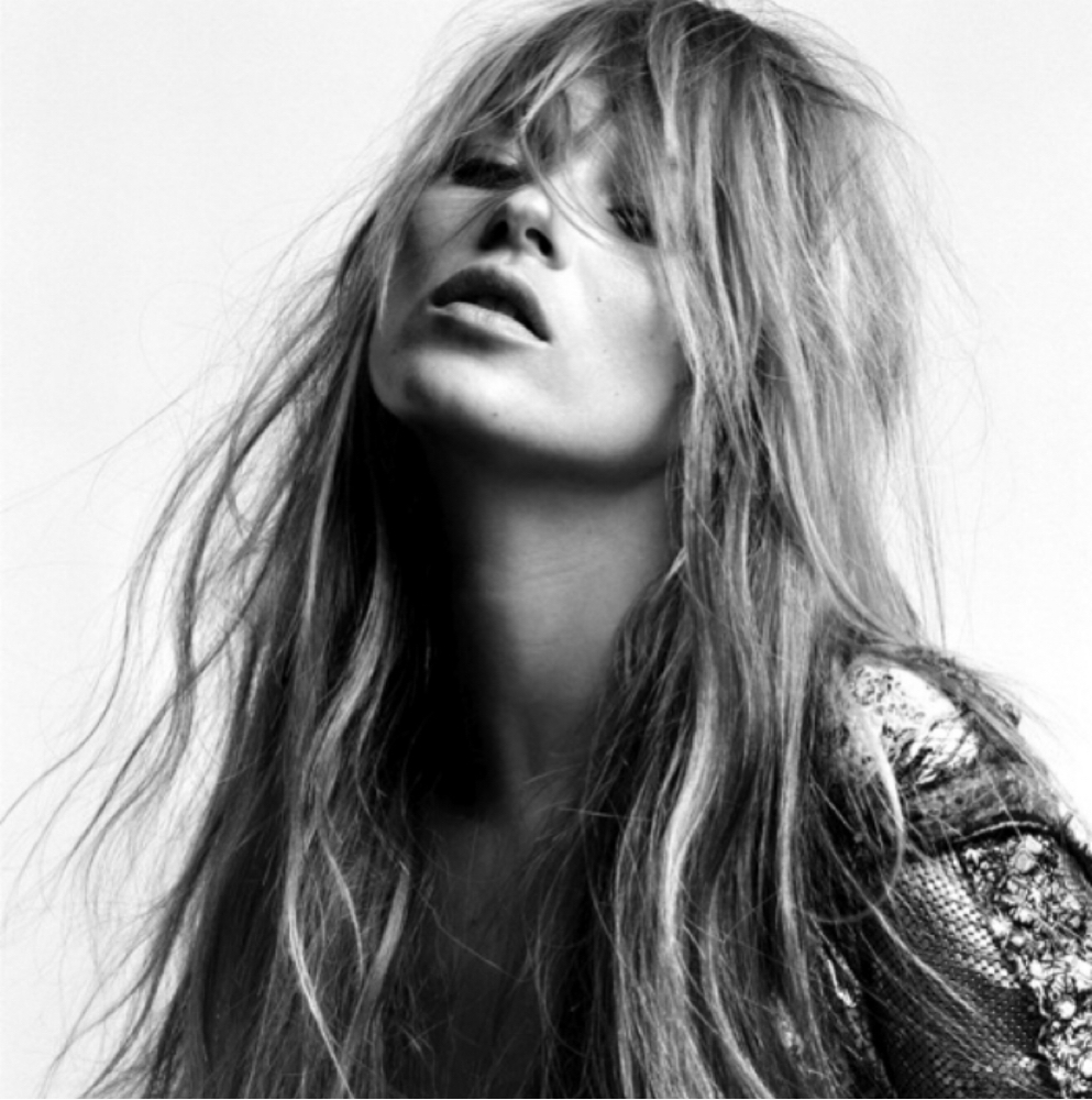 Partial Highlight + Haircut at SALON BANG BANG in PITTSBURGH, PA