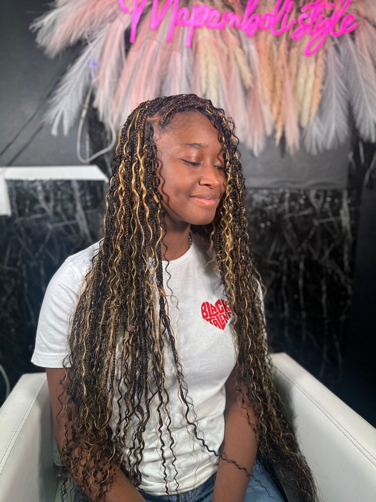Extra small boho knotless at mapamboli signature in atlanta, GA