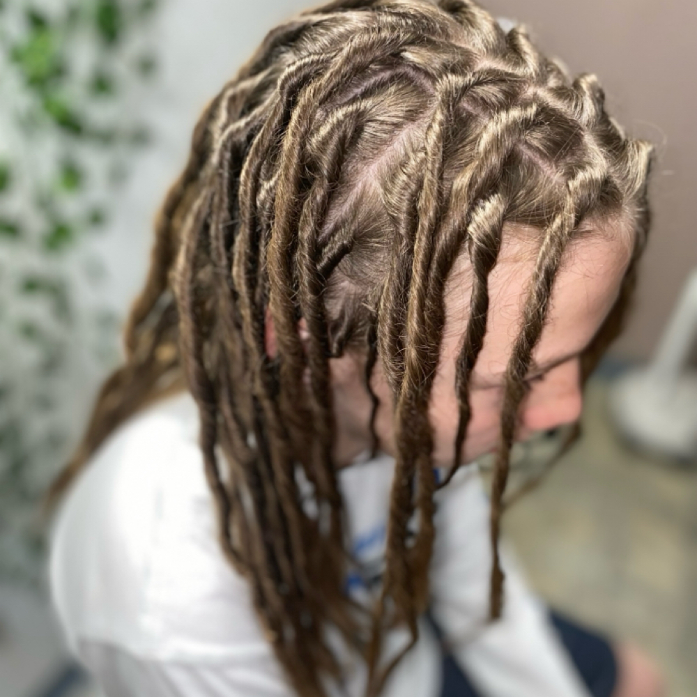 Back Comb & Twist at LASHDAE of Roots To Royalty Studio in Phoenix, AZ