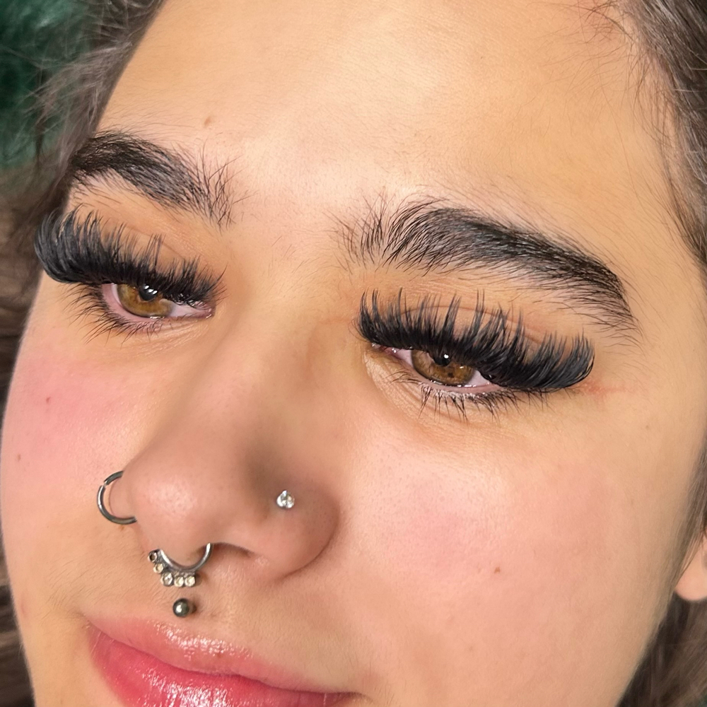 Wispy Mega Volume