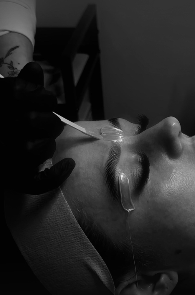Free Hand Brow Wax