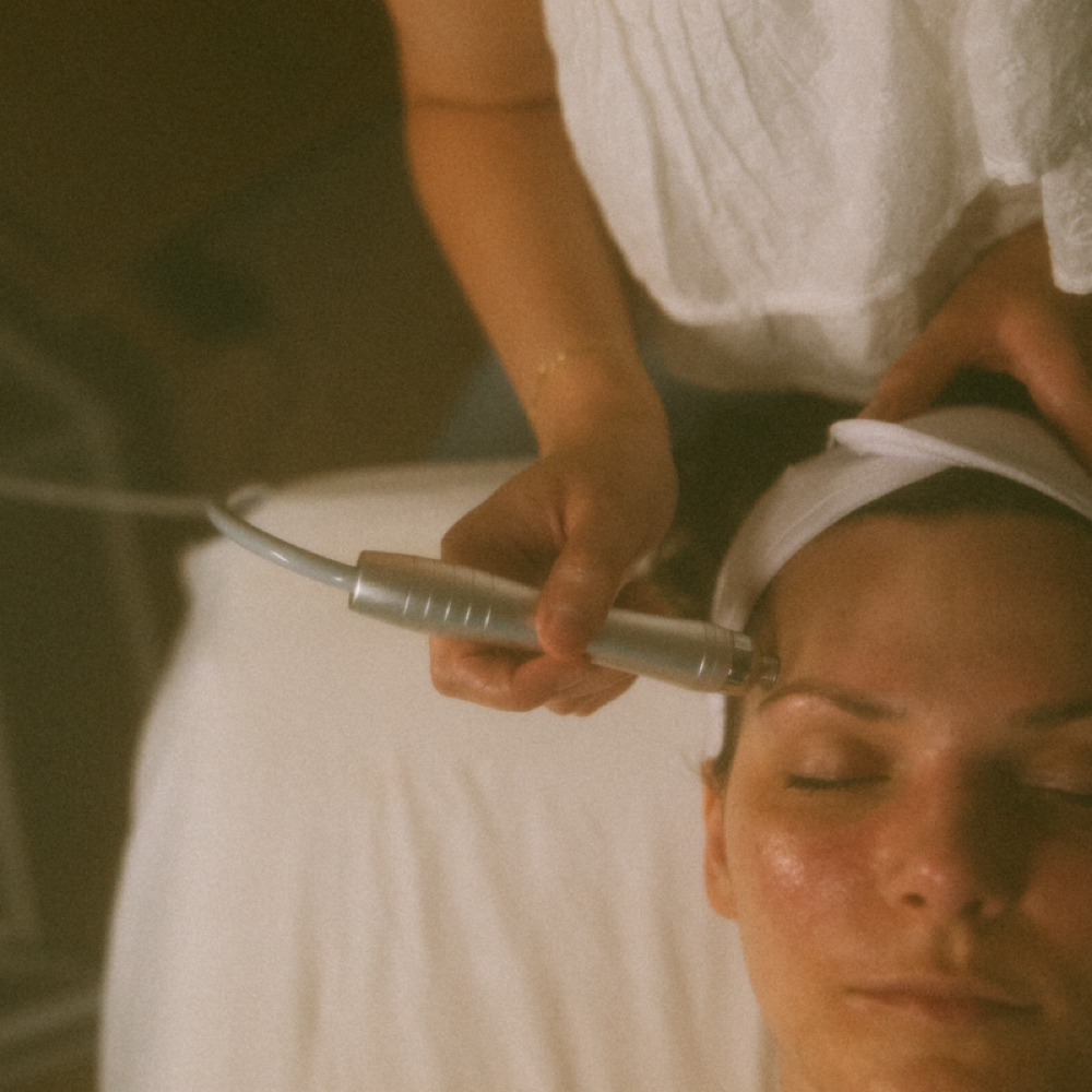 Hydro Facial - Deluxe