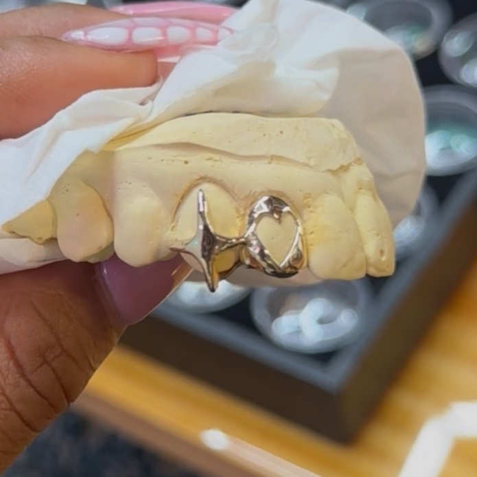 Grillz Deep Cleaning at Jem Junkies