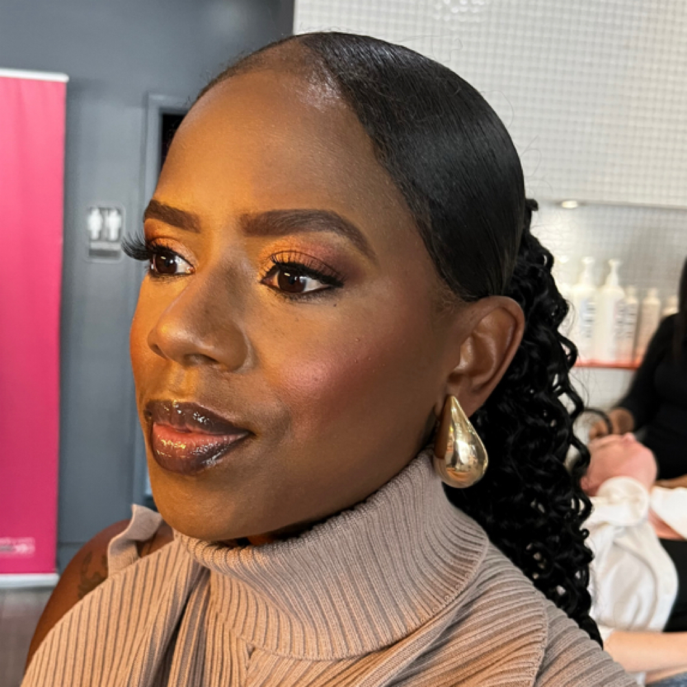 Full Face Makeup at iSlay Beauty Bar in Atlanta, GA
