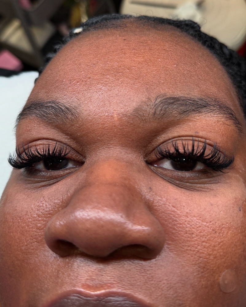 Wet Full Set at Black Honey Beauty Club in Memphis, TN