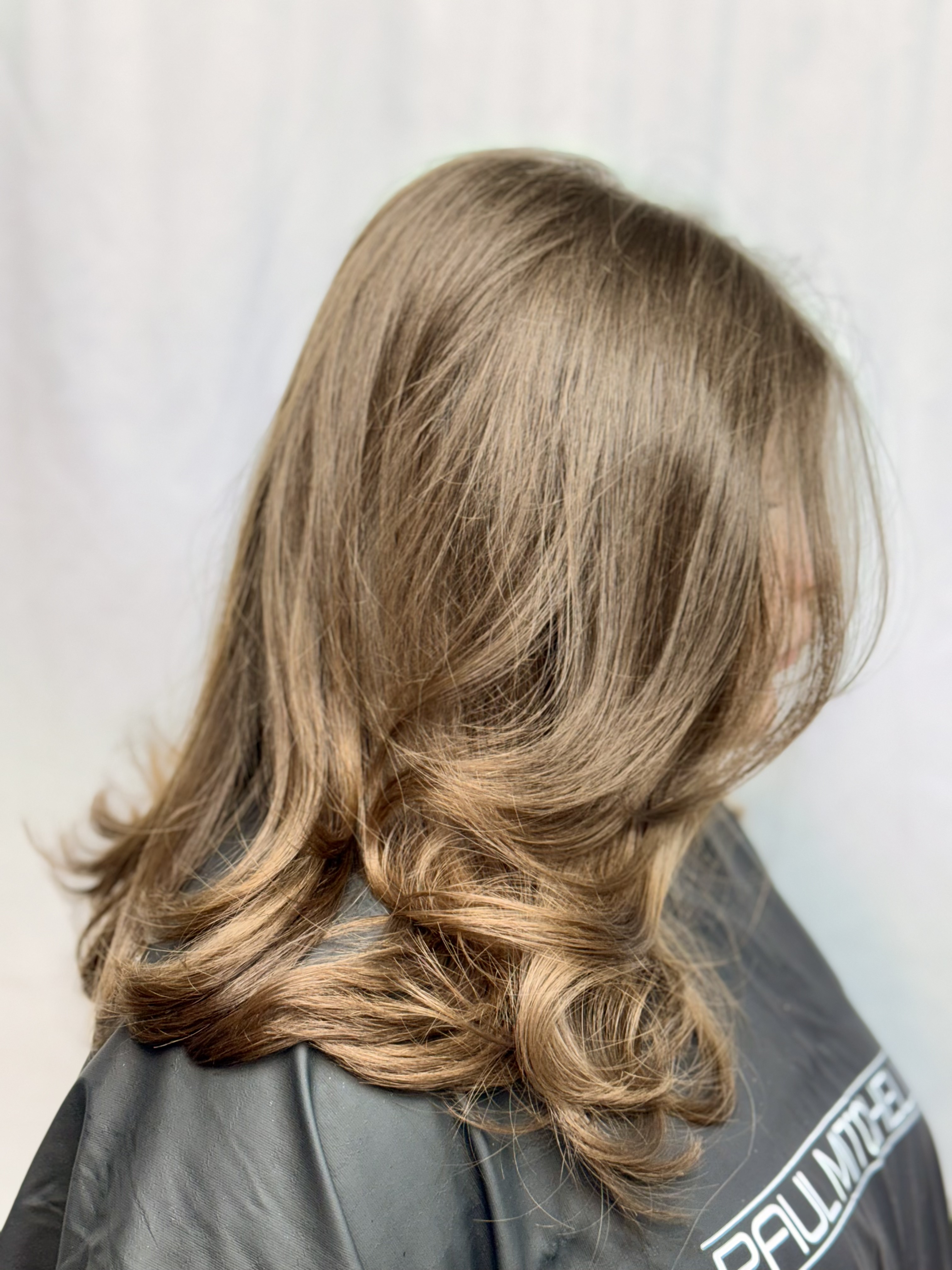 WOMEN HAIRCUTS
