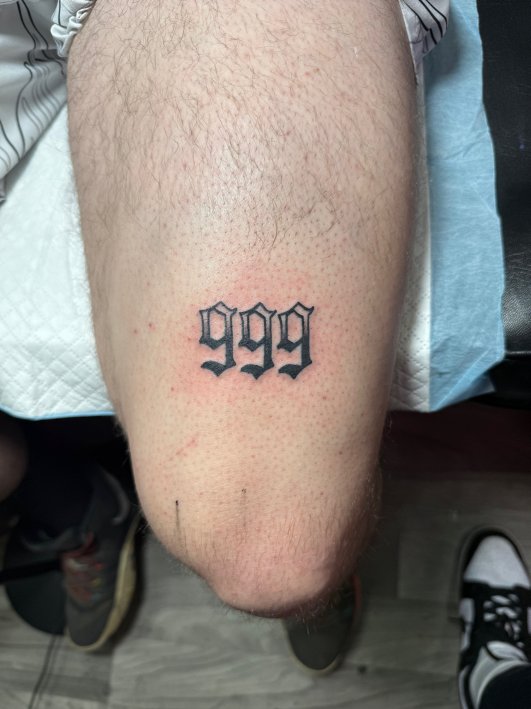 Small Tattoo W/o Color