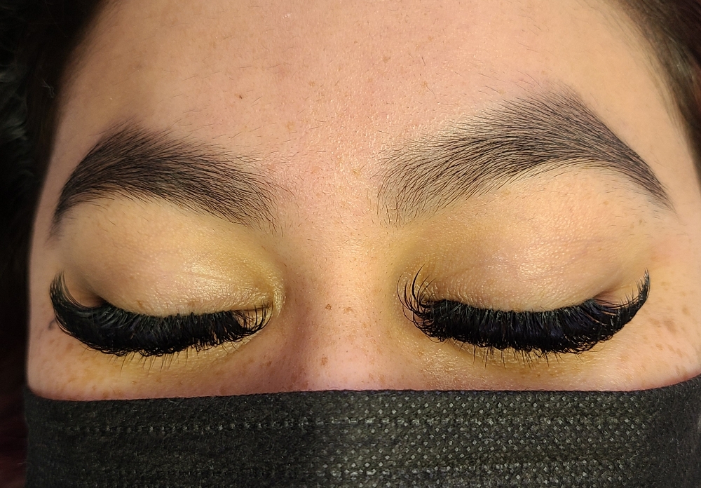 Brow Tinting