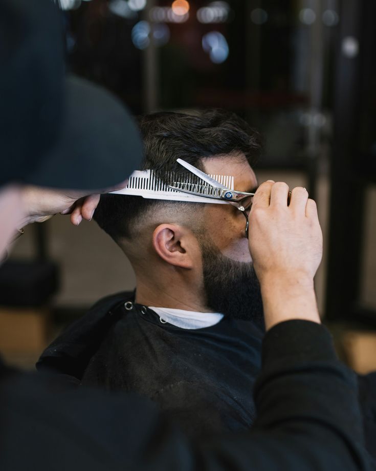 Men's Haircut (with Scissors)