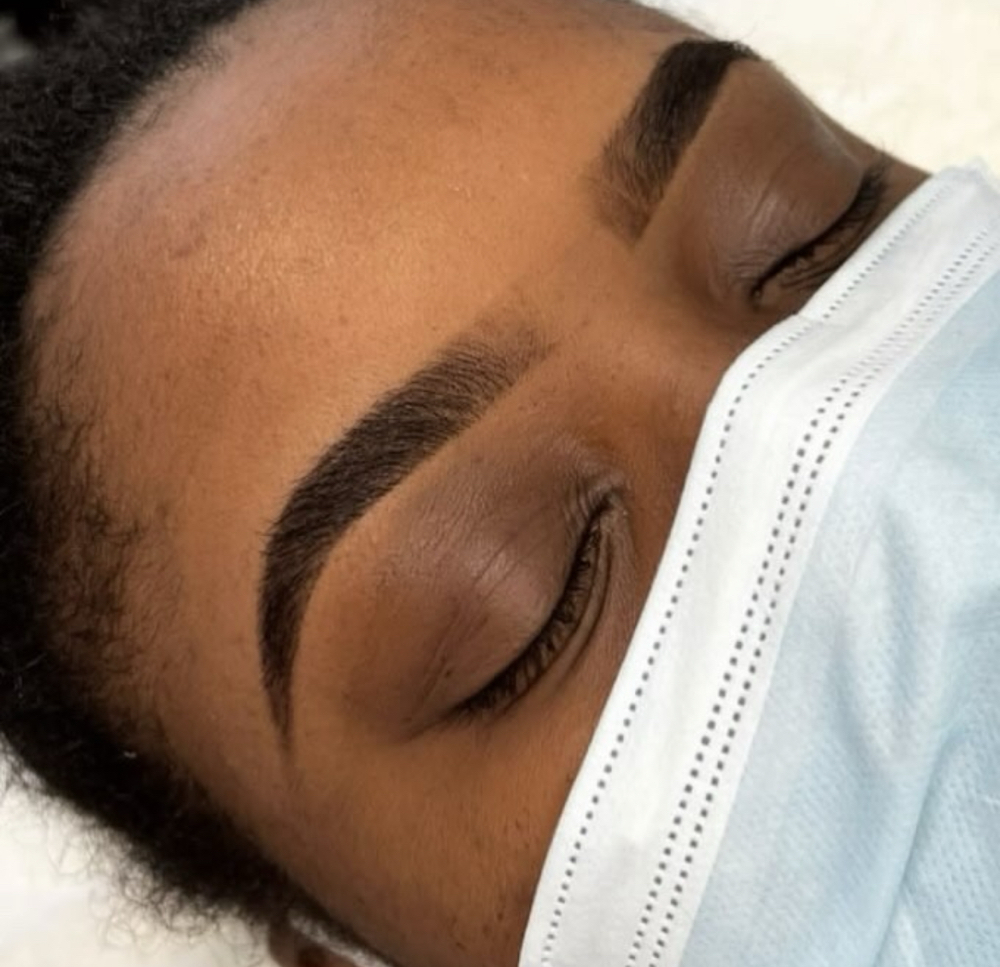 Henna Eyebrows