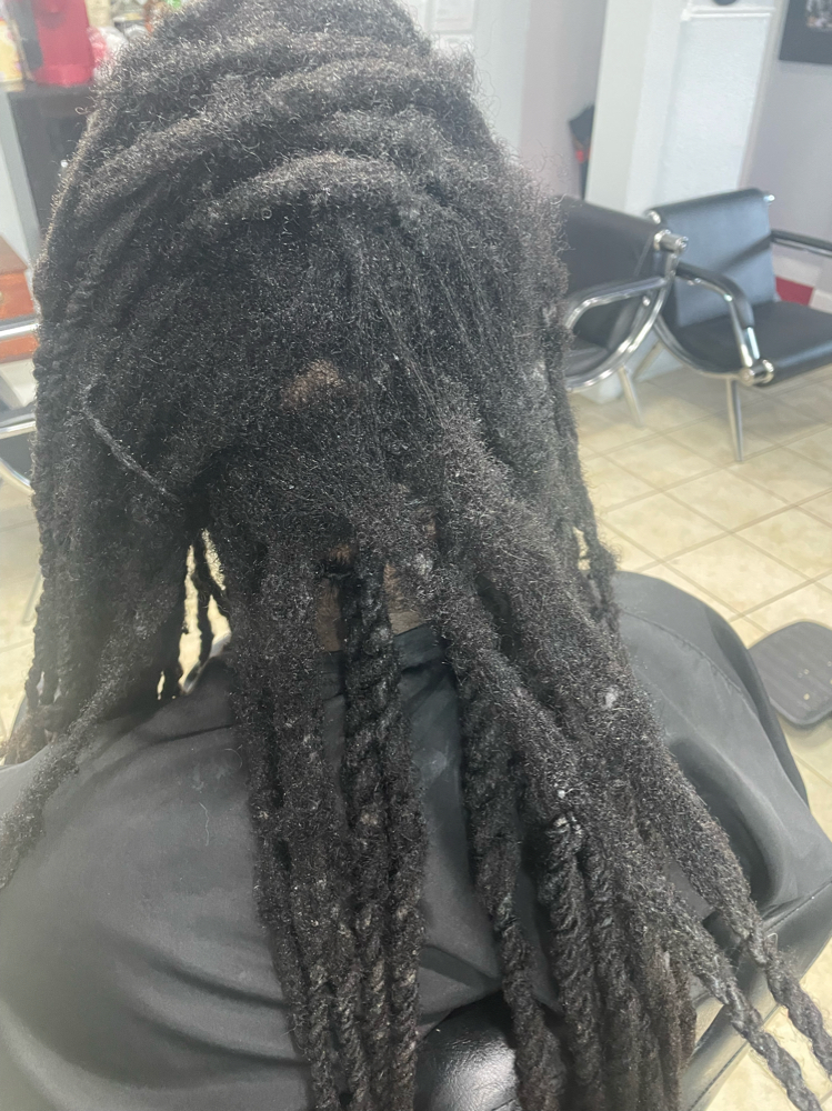 Unkept Fee at Creative Loc’s in Silverspring, MD